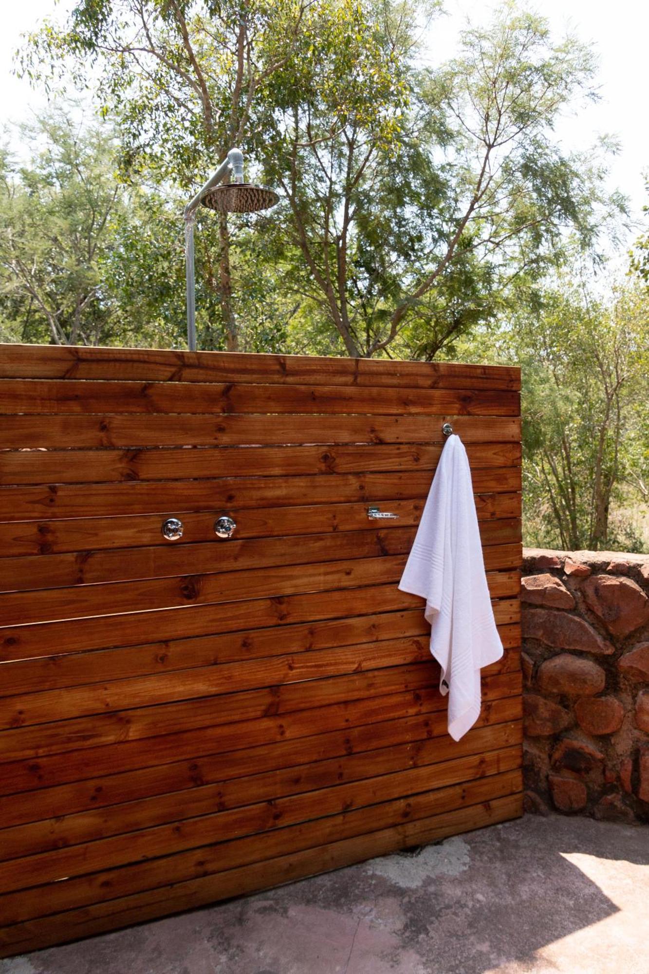 Mologa River Lodge Rust de Winter Bagian luar foto
