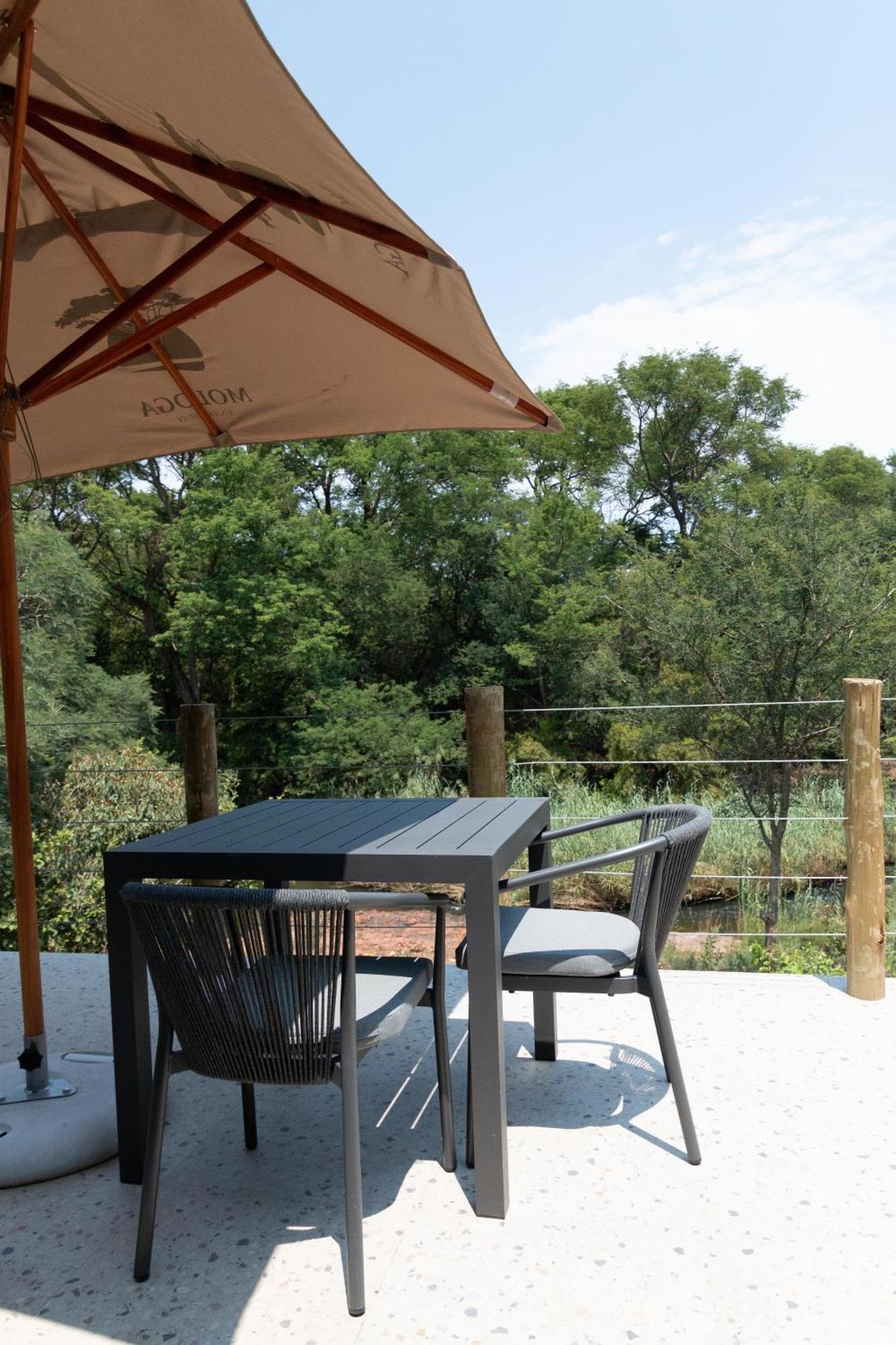Mologa River Lodge Rust de Winter Bagian luar foto