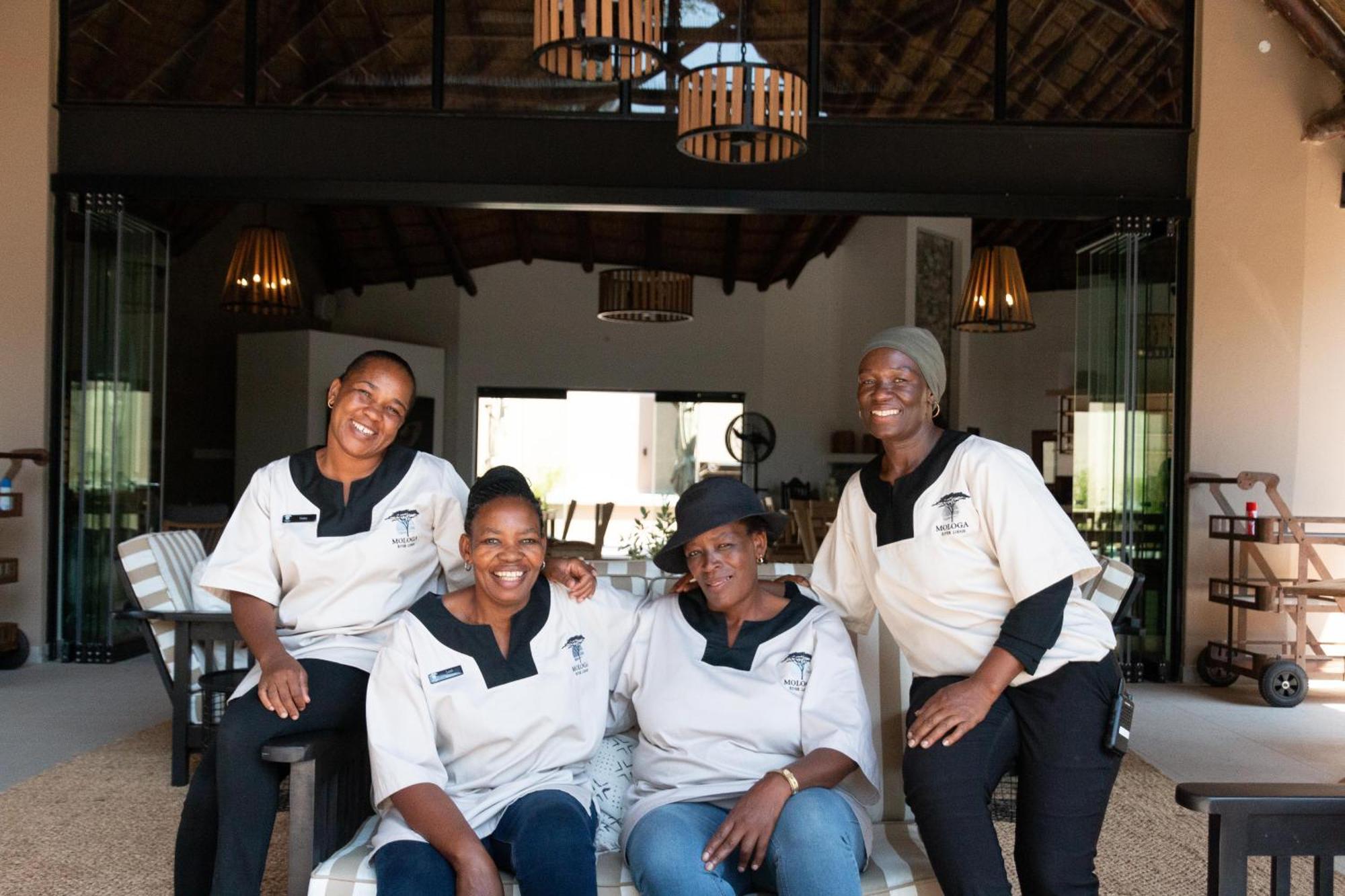 Mologa River Lodge Rust de Winter Bagian luar foto