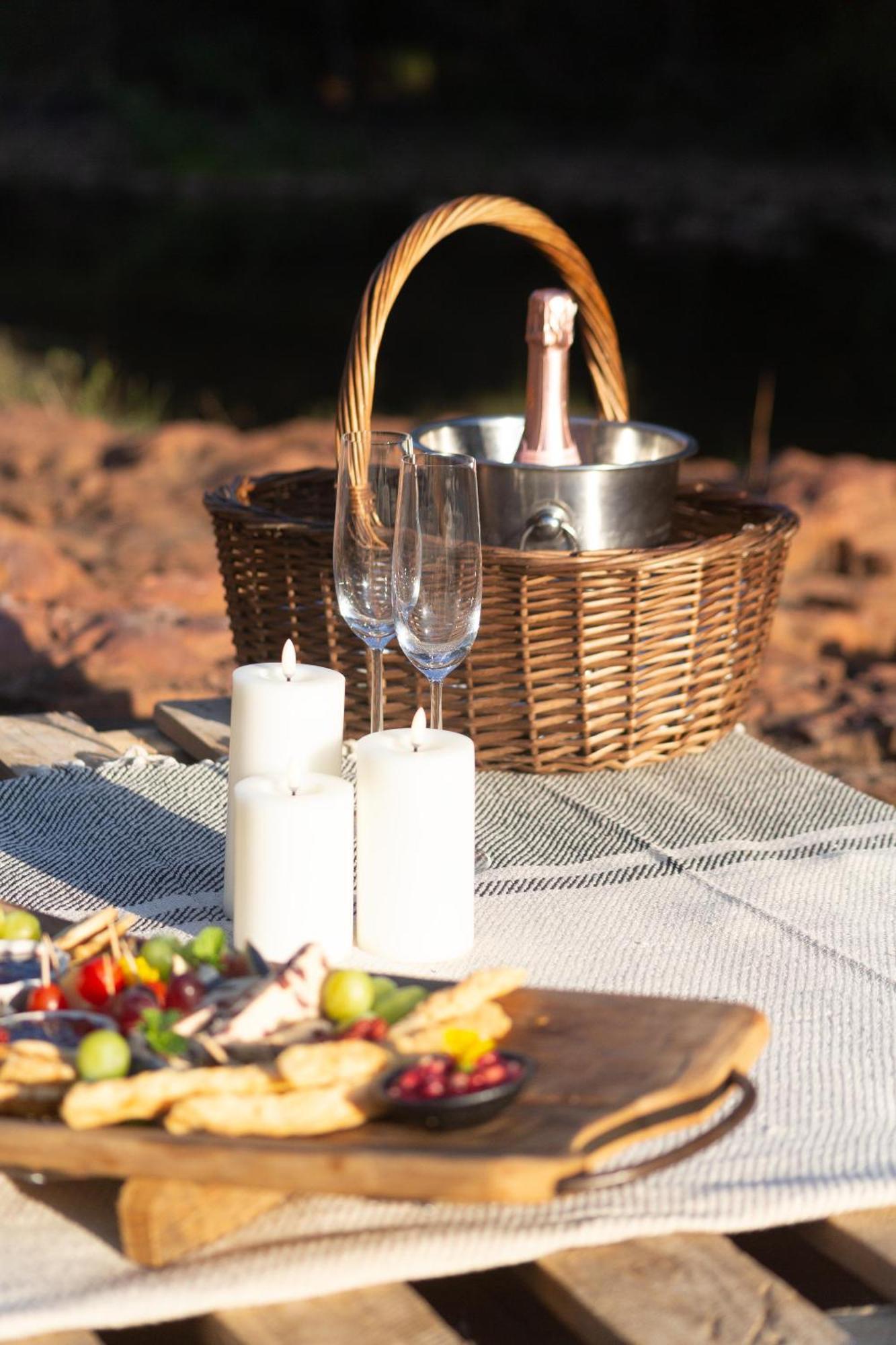 Mologa River Lodge Rust de Winter Bagian luar foto